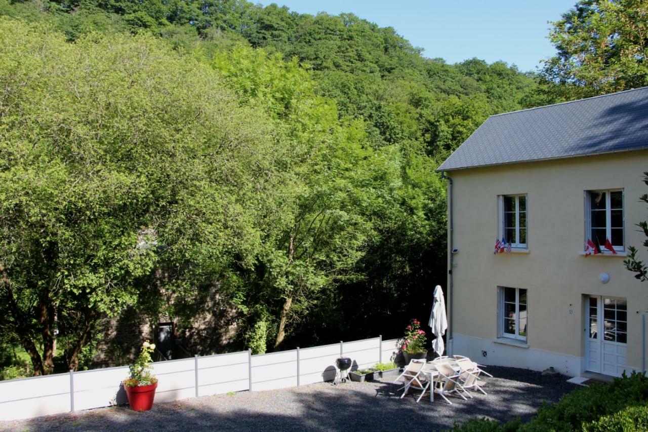 Maison gîte à Vire Normandie (Les Vaux de Vire) Viré Exterior foto